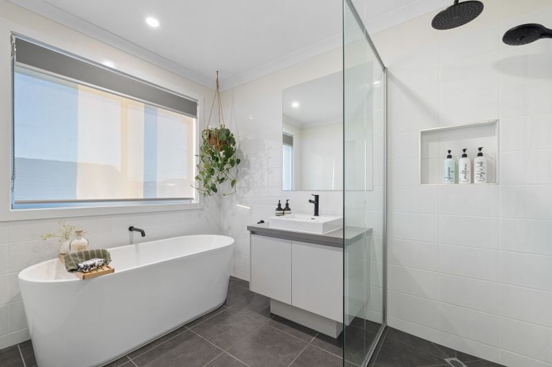 14 Roaming Drive, Fraser Rise