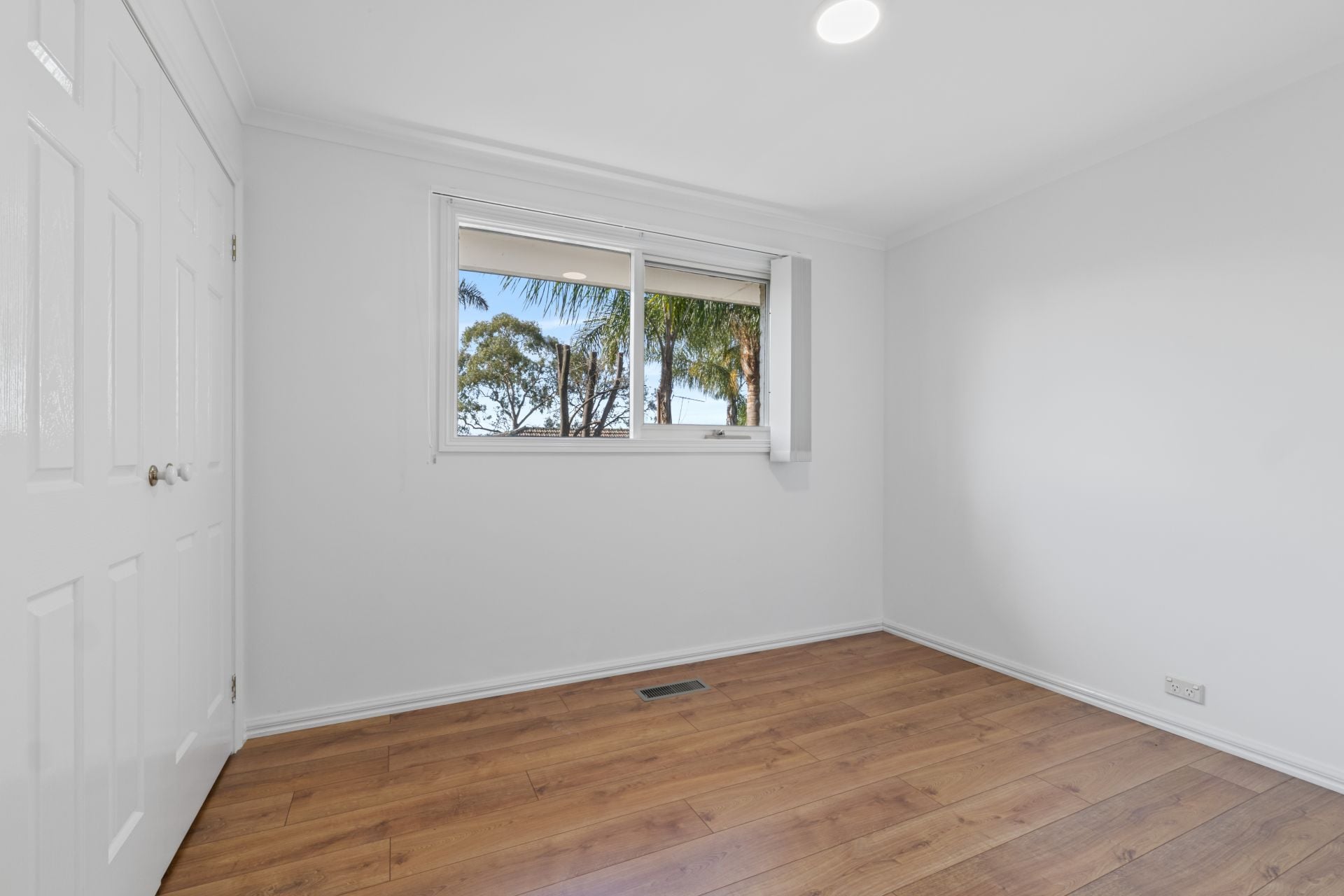 Generous 3-Bedroom Home in Sought-After Templestowe