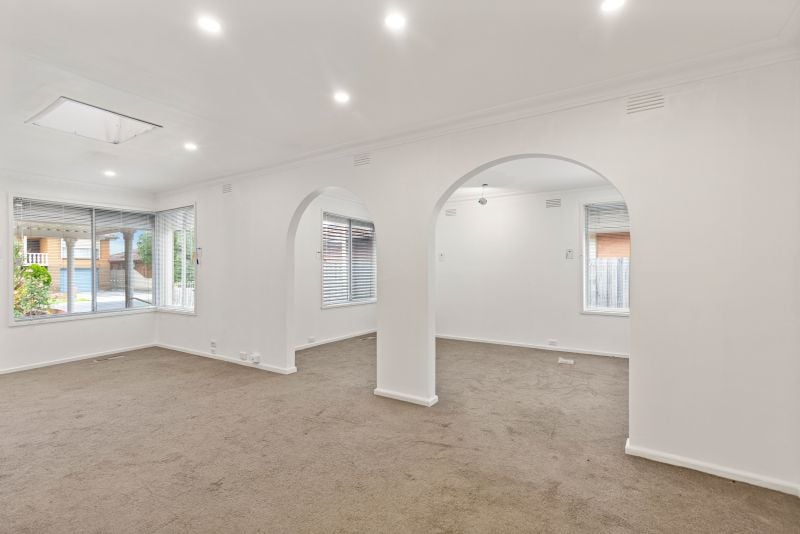 42 Kiama Drive, Lalor