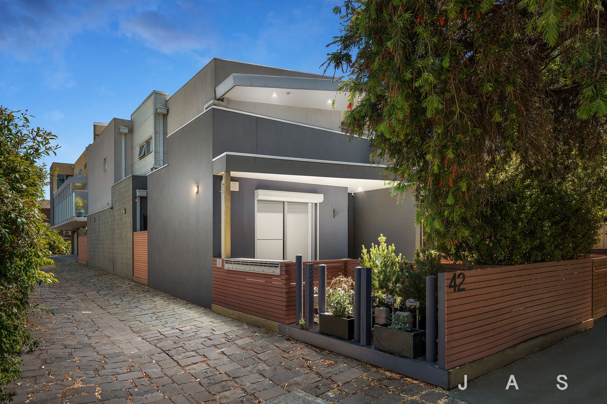 4/42 Whitehall Street Footscray VIC, Footscray - Thumbnail 2