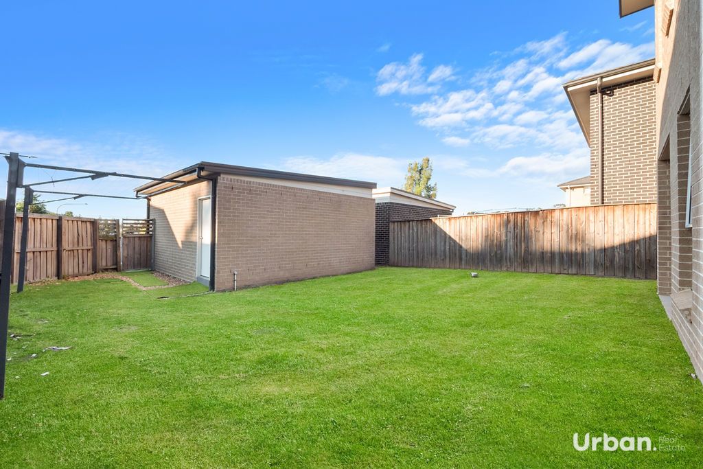 Colebee 5 Alderton Drive