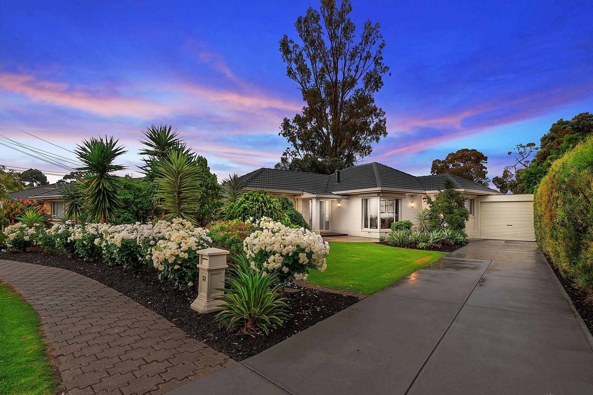 Parafield Gardens, Parafield Gardens - Image 1
