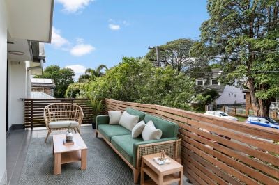West Wollongong 2/50 Greenacre Road
