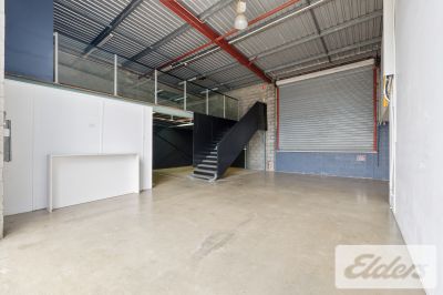 HIGHLY PRESENTABLE OFFICE / WAREHOUSE IN EAST BRISBANE!