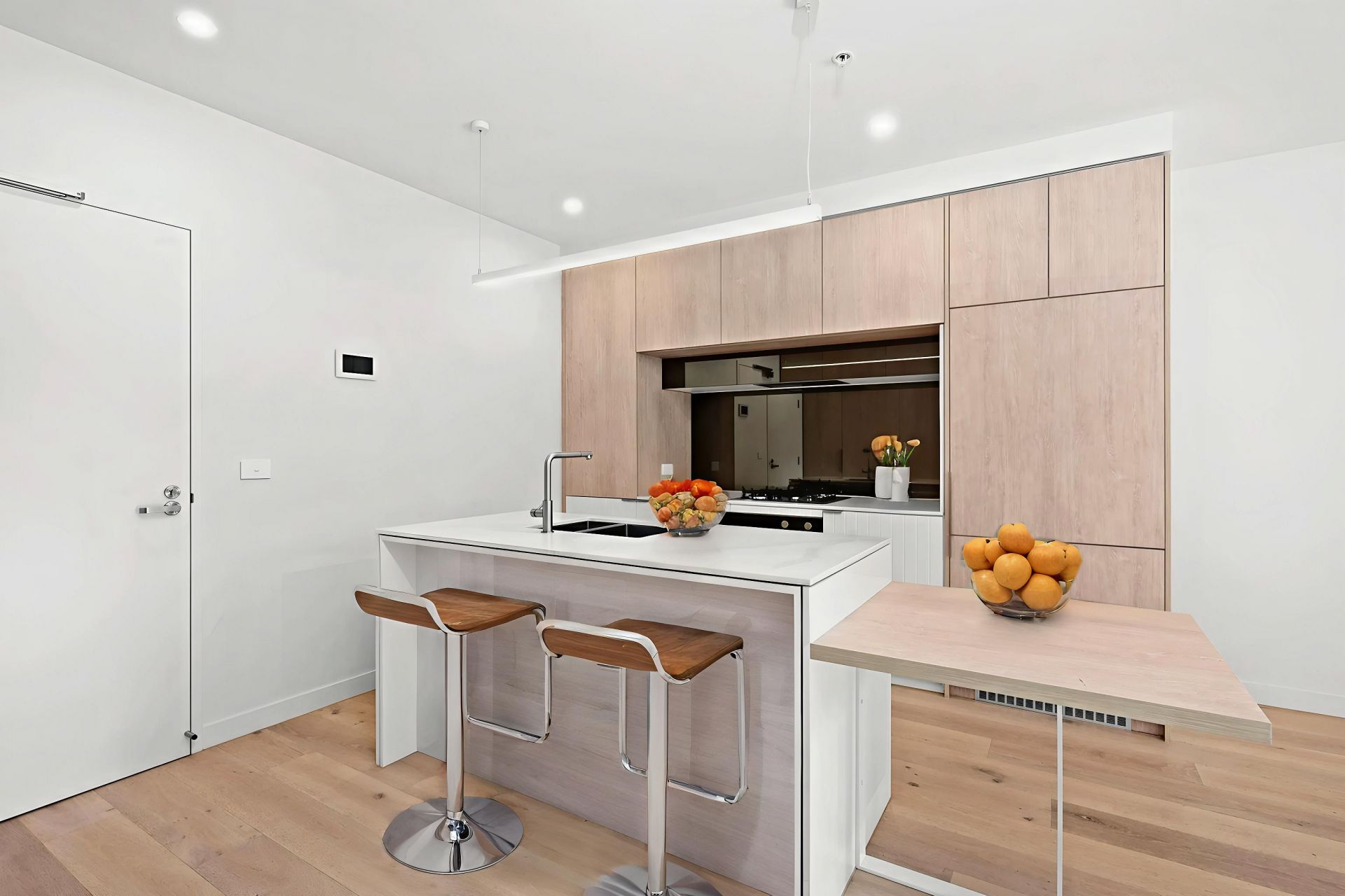 102/44 Ryrie Street, Geelong - Thumbnail 3