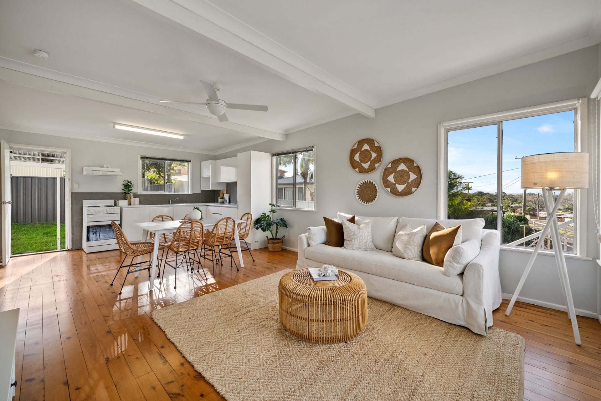 593 The Entrance Road Bateau Bay NSW, Bateau Bay - Thumbnail 2