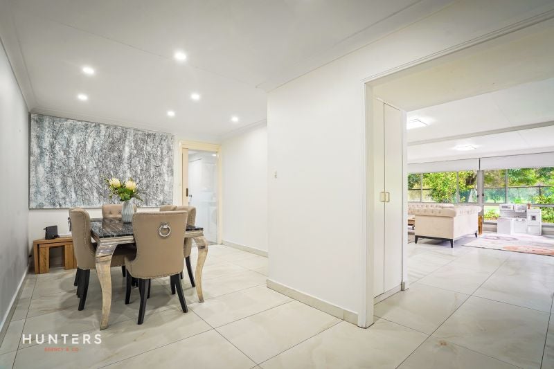 4 Elayne Place, Guildford