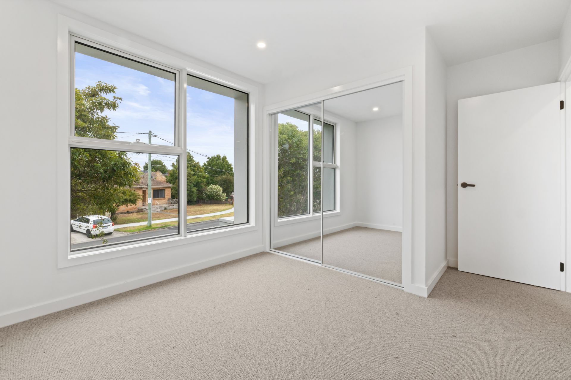 Simply Stunning Three-Bedroom Townhouse