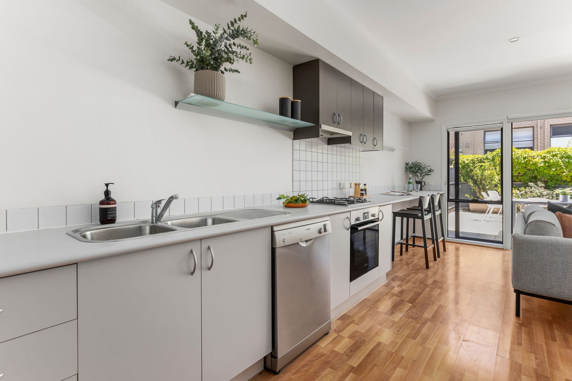 7/194 Alma Road, Sold, St Kilda East - Thumbnail 4