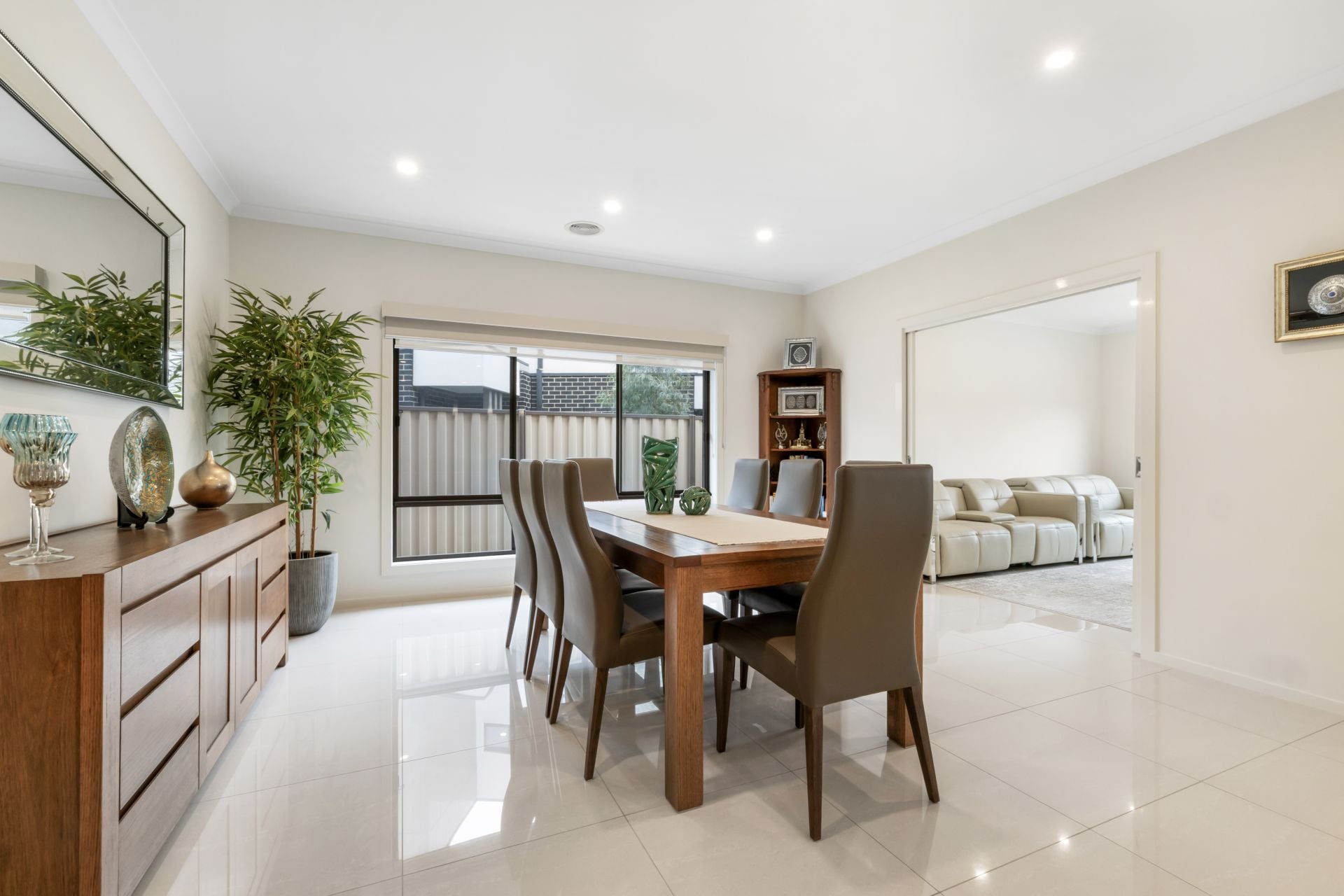 Modern Comfort And Entertaining On A Large Allotment