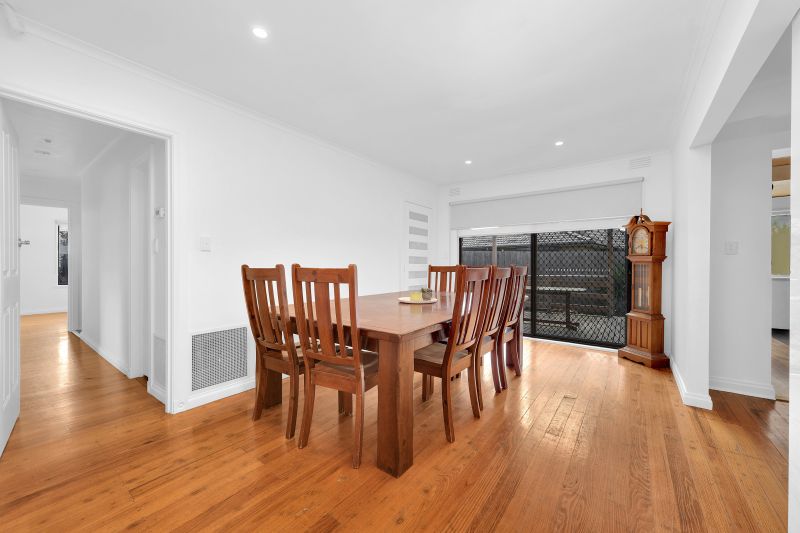 7 Courtnay Place, Epping