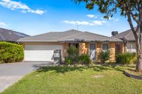36 Belmont Crescent, Pakenham VIC