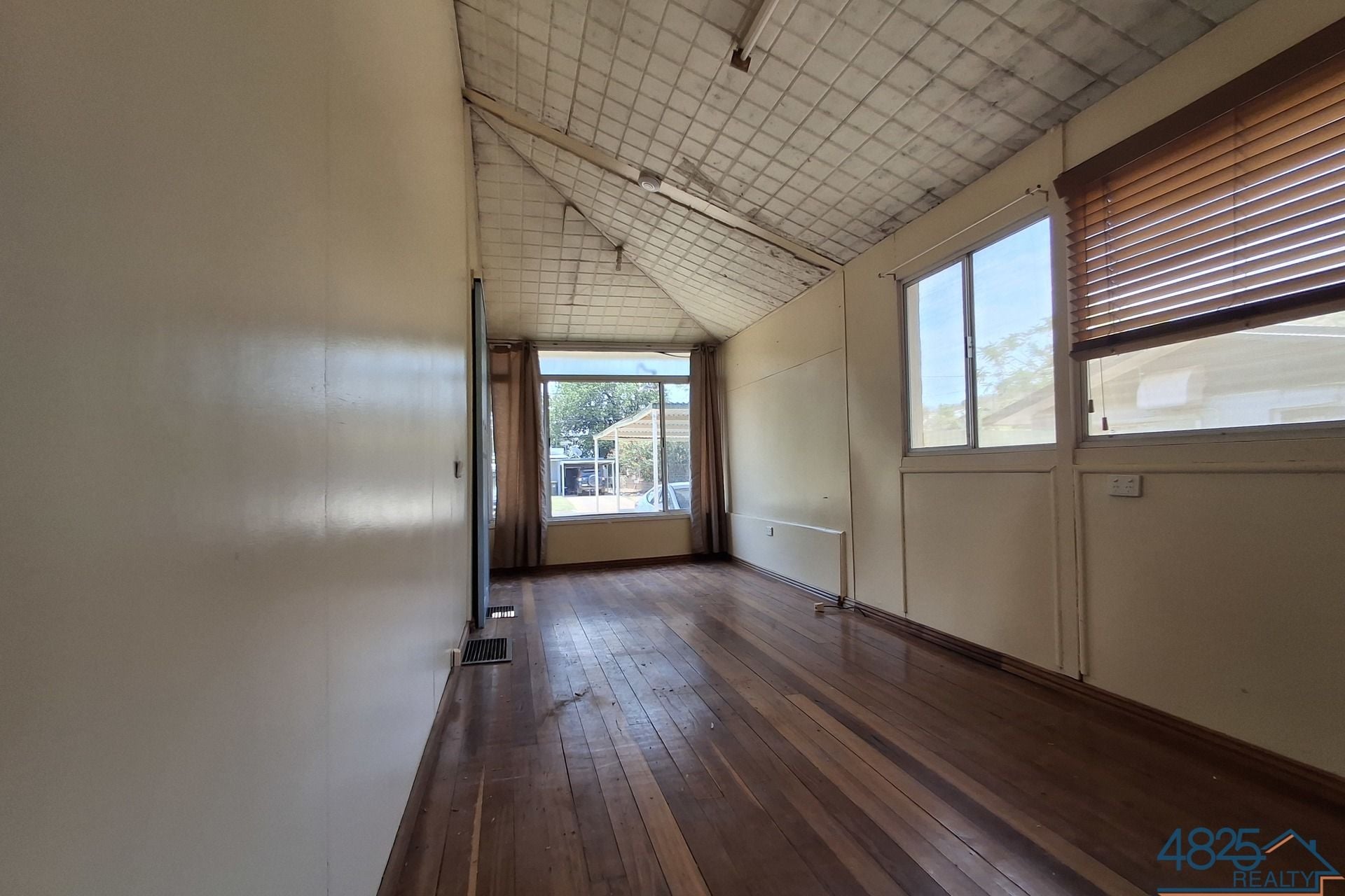 39 Jacobsen Crescent Mount Isa QLD, Mount Isa City - Thumbnail 7