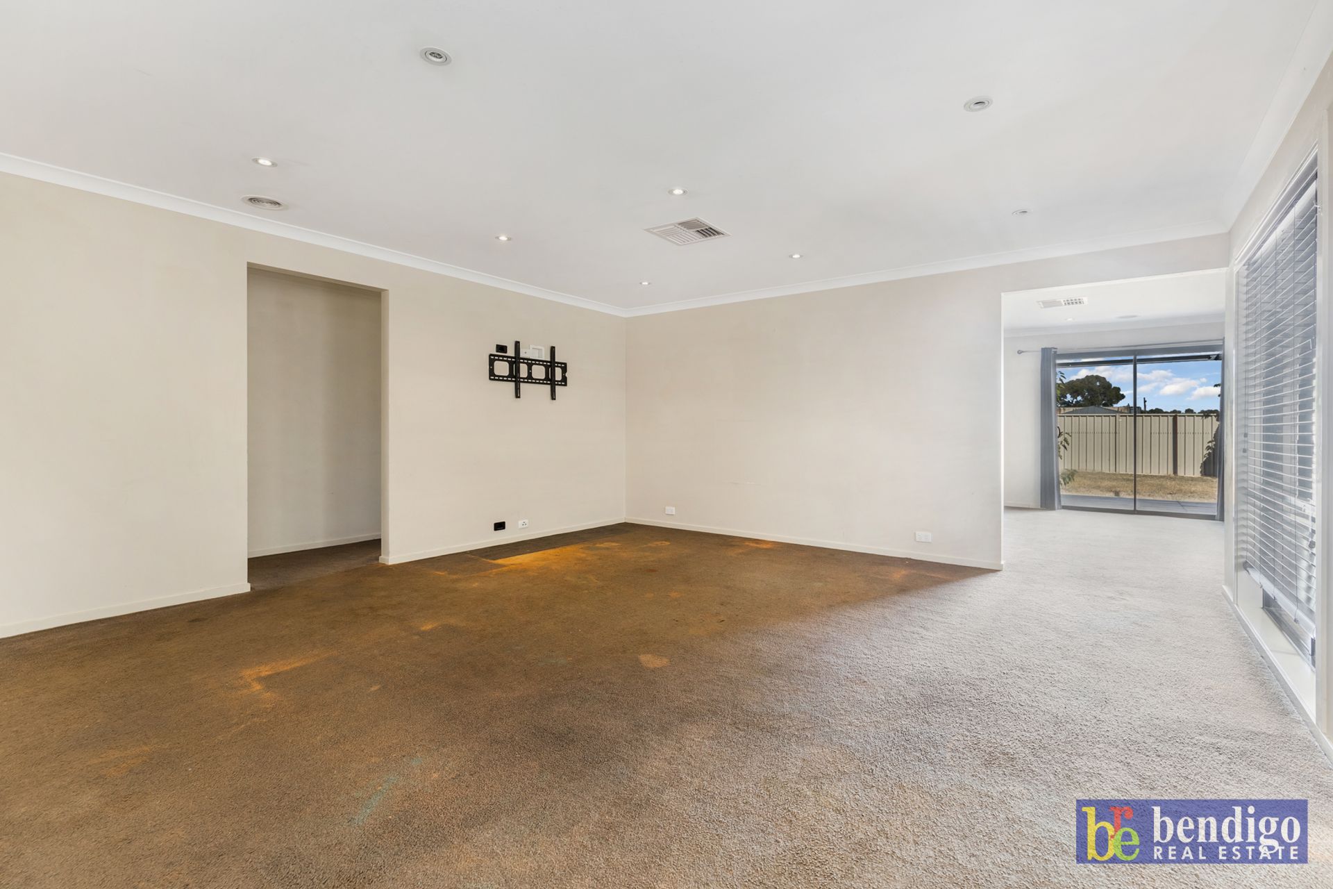54 Garden Drive Epsom VIC, Epsom - Thumbnail 5