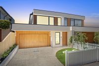 17 Iluka Place, Mornington VIC