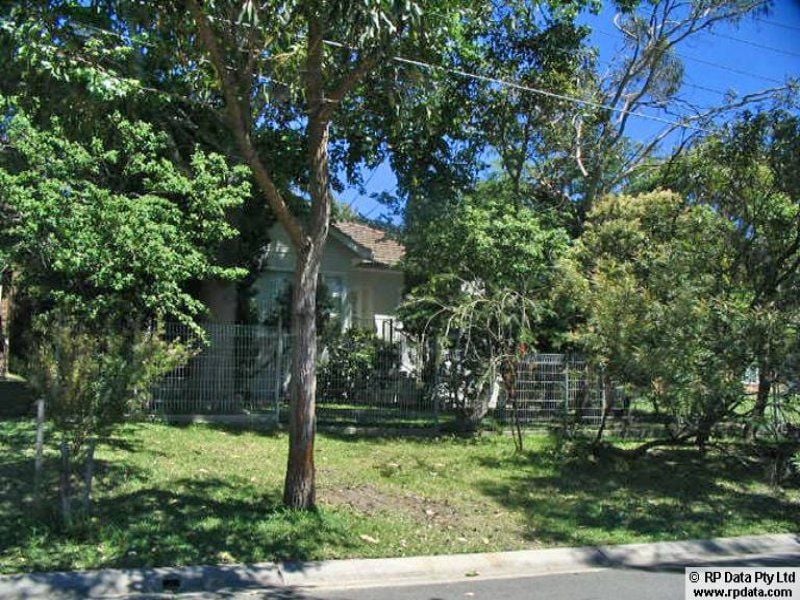 17 Cecil Street CARINGBAH SOUTH 2229