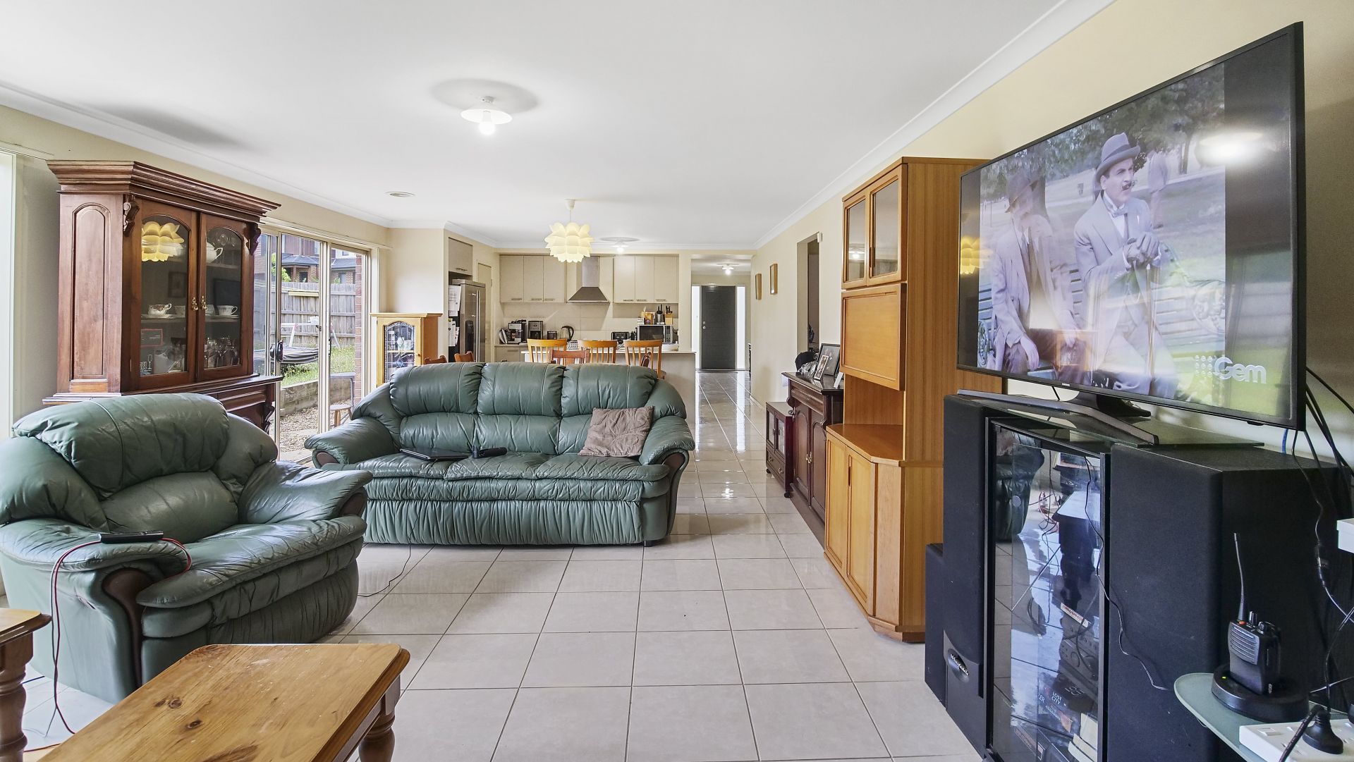 1 Guest Close Ringwood East VIC, Ringwood East - Thumbnail 2