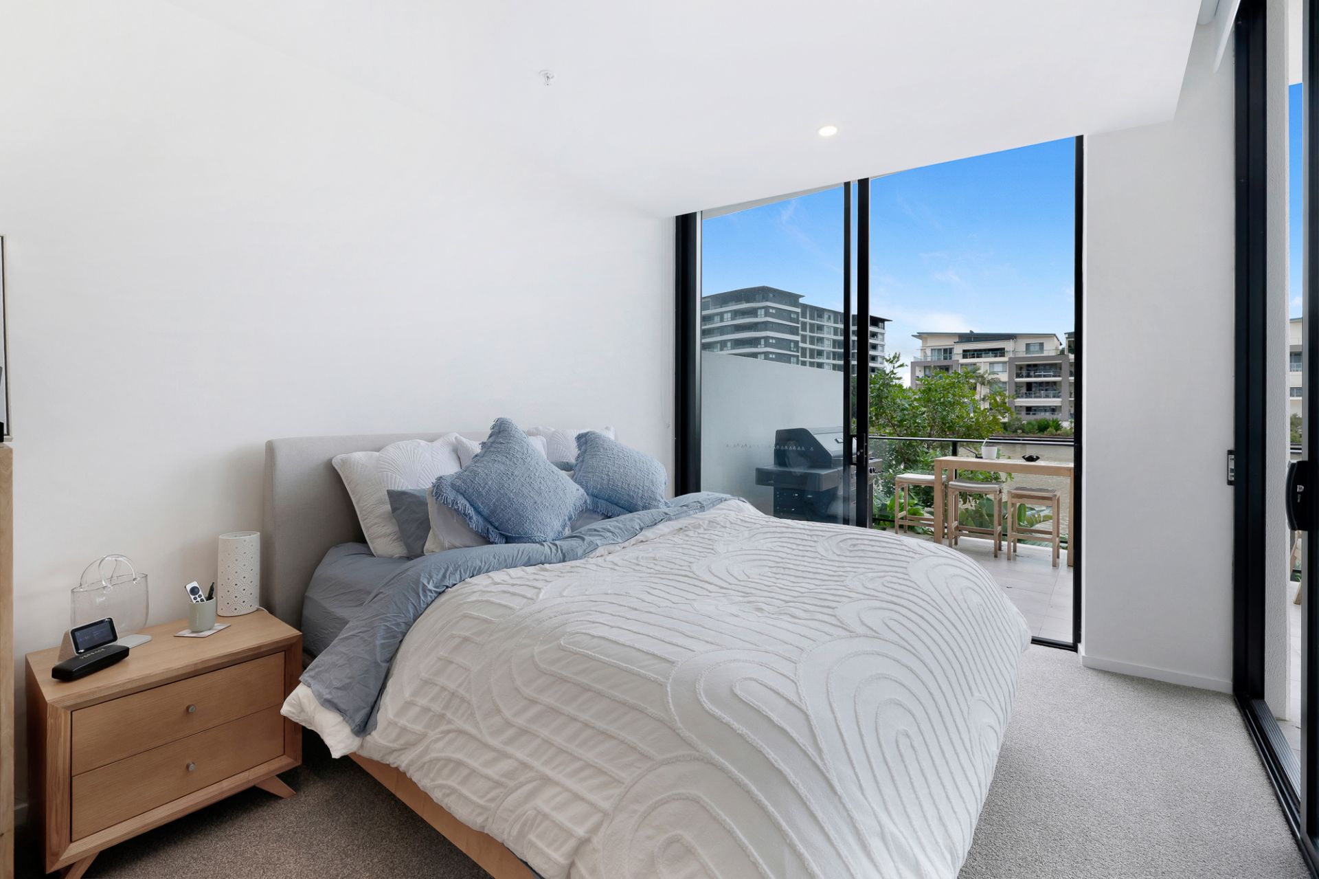 1102/6 Athena Boulevard, Hope Island QLD 4212, Hope Island - Thumbnail 4
