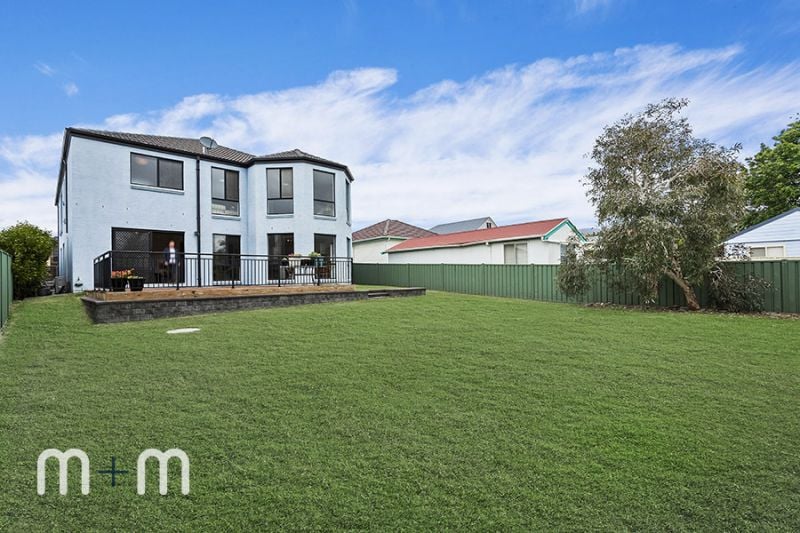 8 Wallace Road, Fernhill - Thumbnail 6