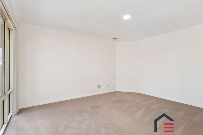 1/11 Camden St, Dianella