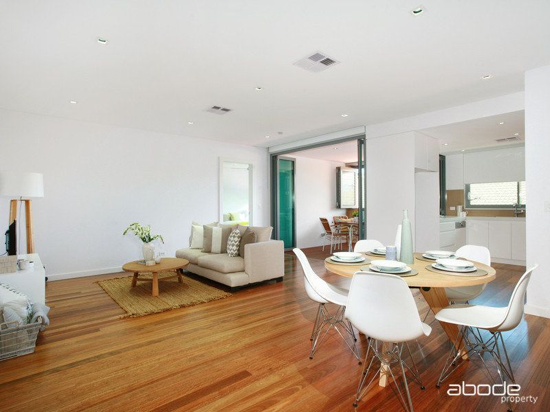 202/172-174 Russell Avenue, DOLLS POINT, Dolls Point - Thumbnail 2