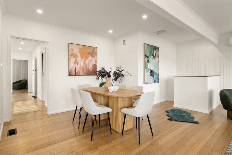 23 New Road, Oak Park