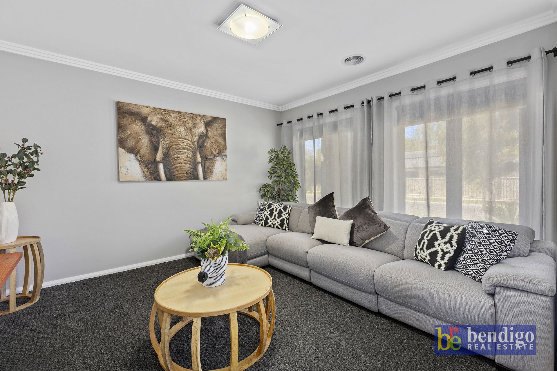 18 Charolais Court Ascot VIC, Ascot - Thumbnail 2