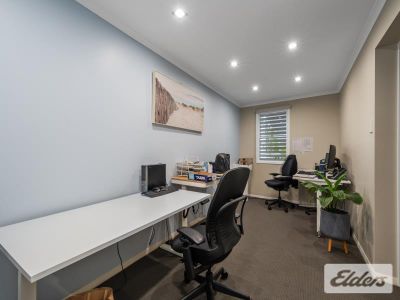 HIGH QUALITY OFFICE/MEDICAL WITH 10 CAR PARKS!