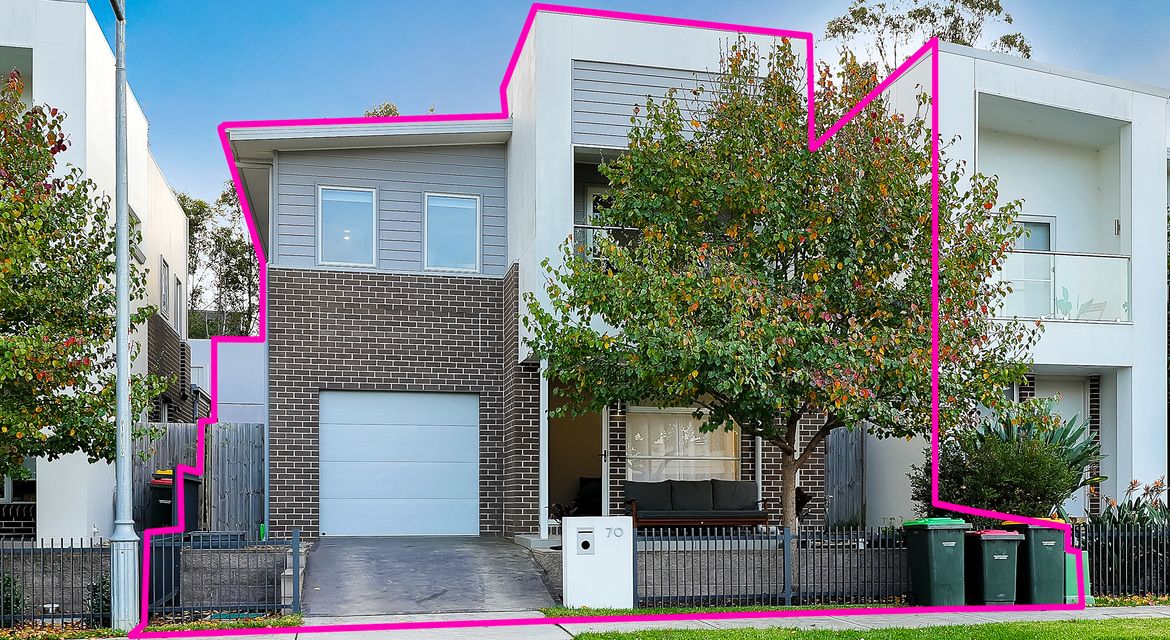 Denham Court 70 Indigo Crescent