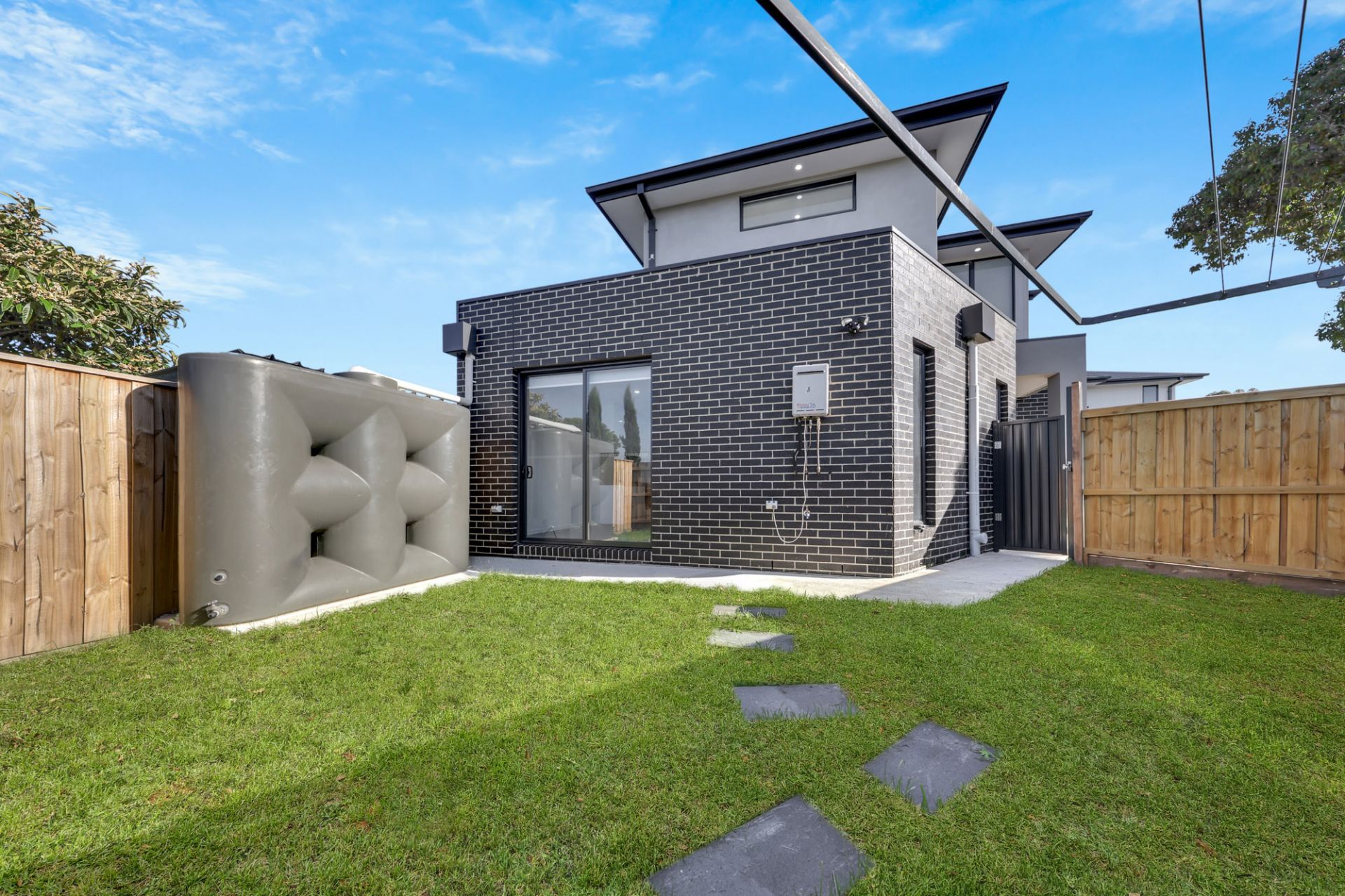 Freshly Built Comfort in Prime Lalor Location