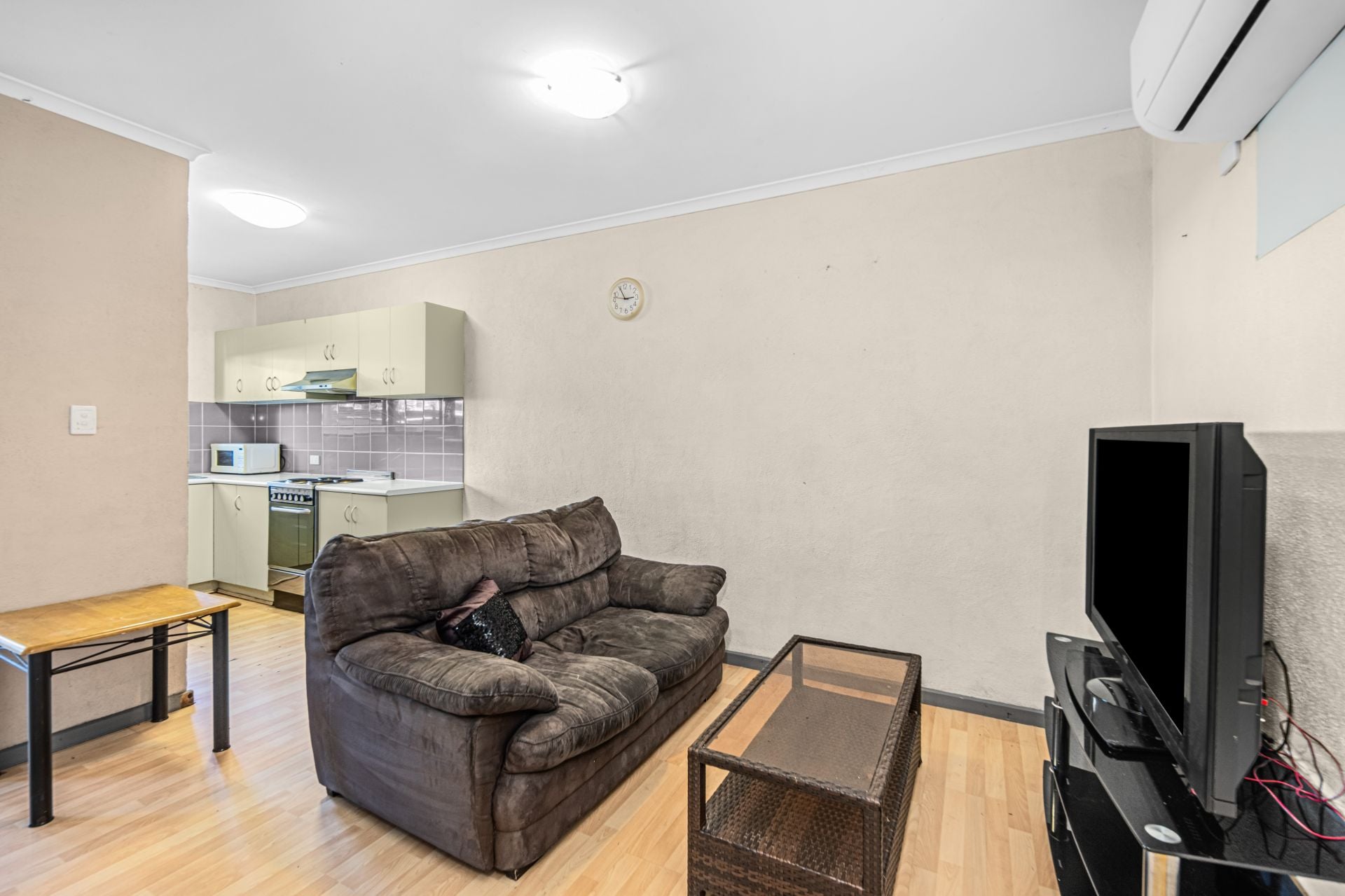 3/11 Undoolya Road East Side NT, East Side - Thumbnail 3