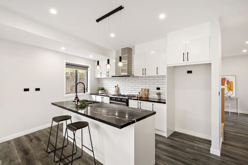 2/1 Luke Court, Mill Park