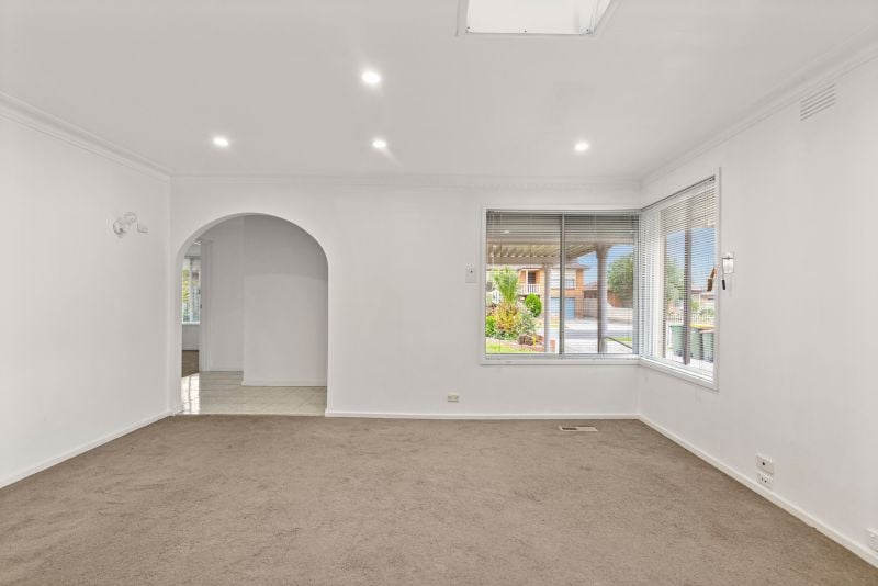 42 Kiama Drive, Lalor