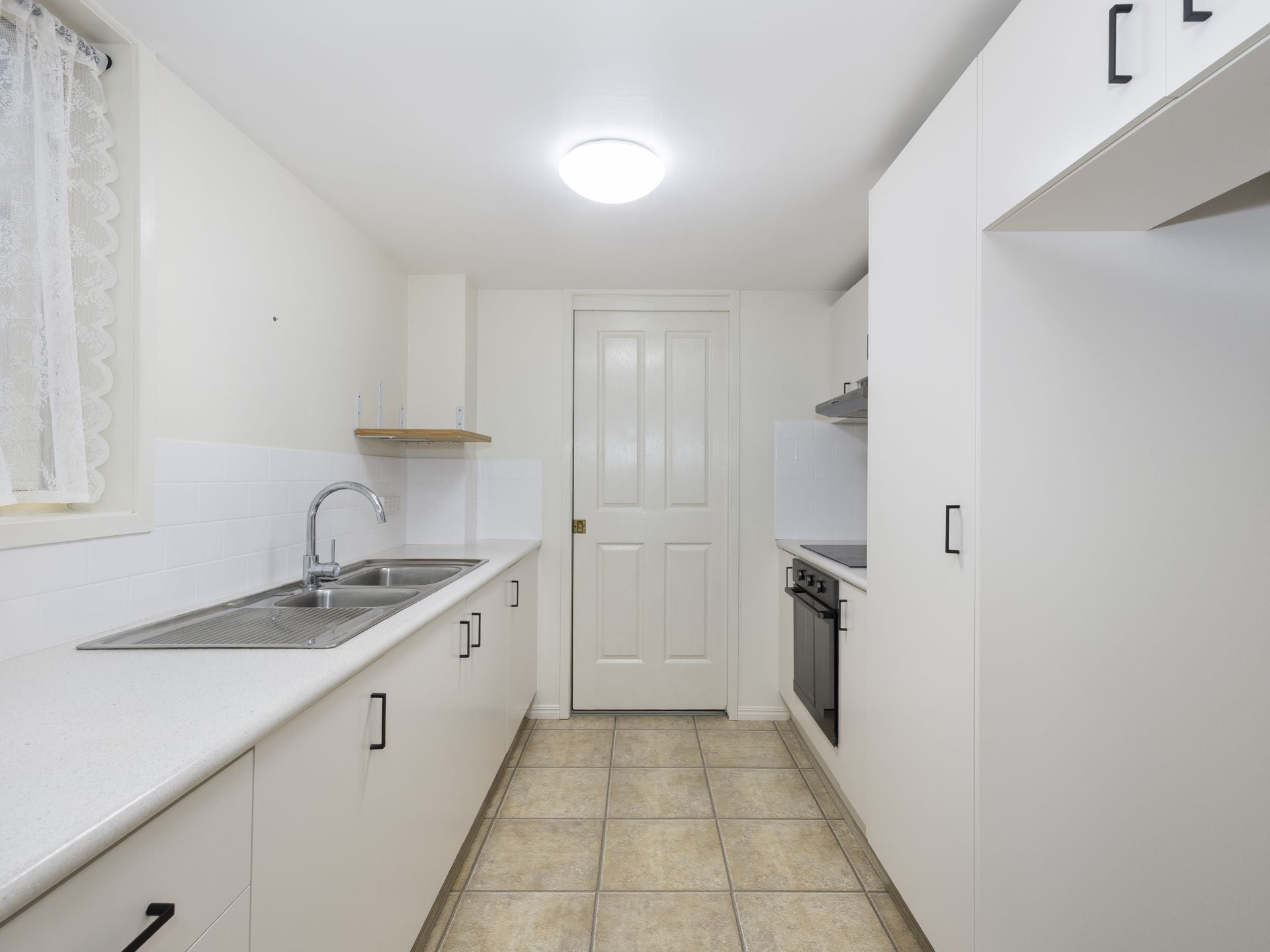 6/3 Richmond Mews, Mardi, Mardi - Thumbnail 3