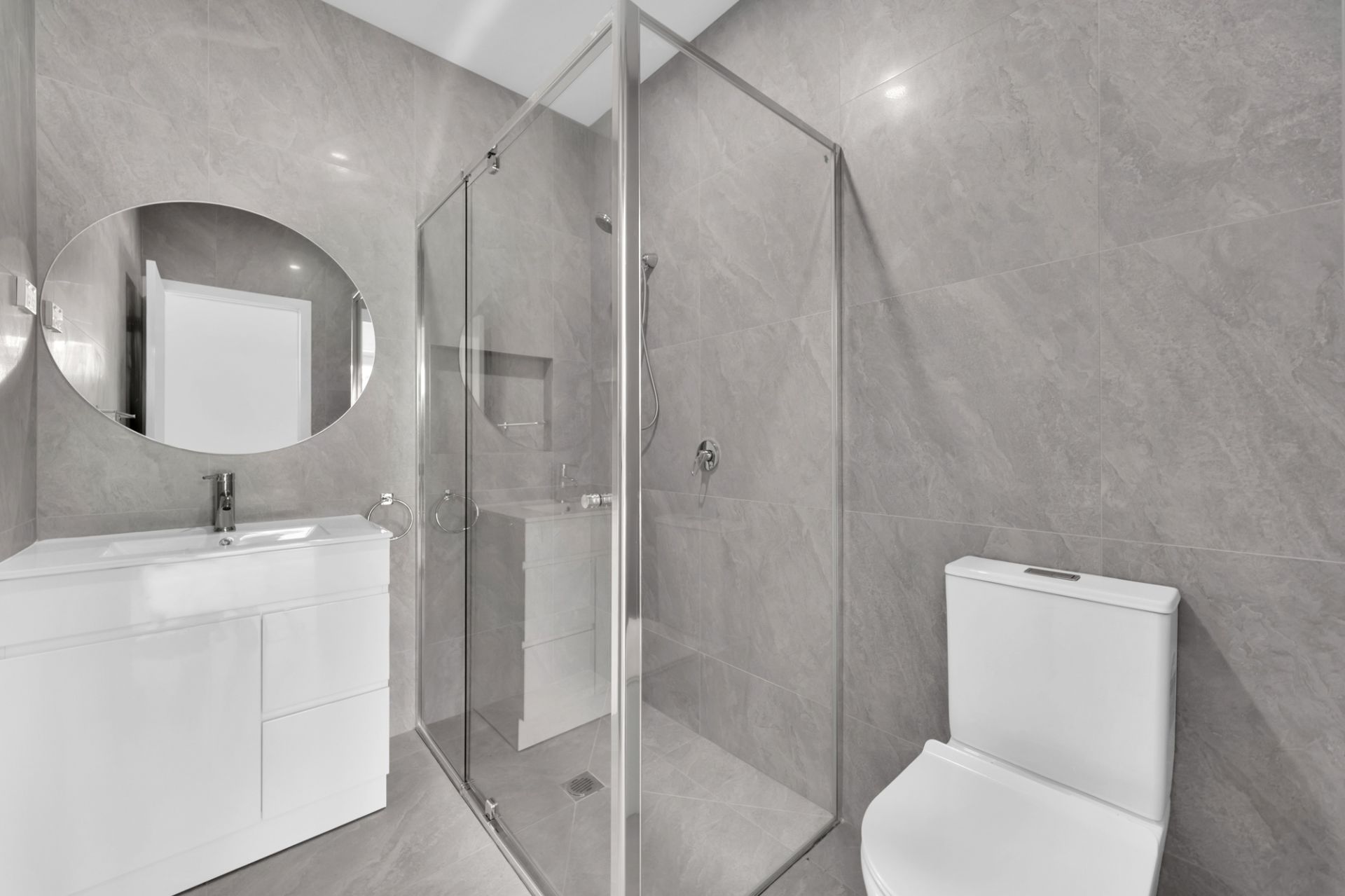 Brand New Living in the Heart of Lalor