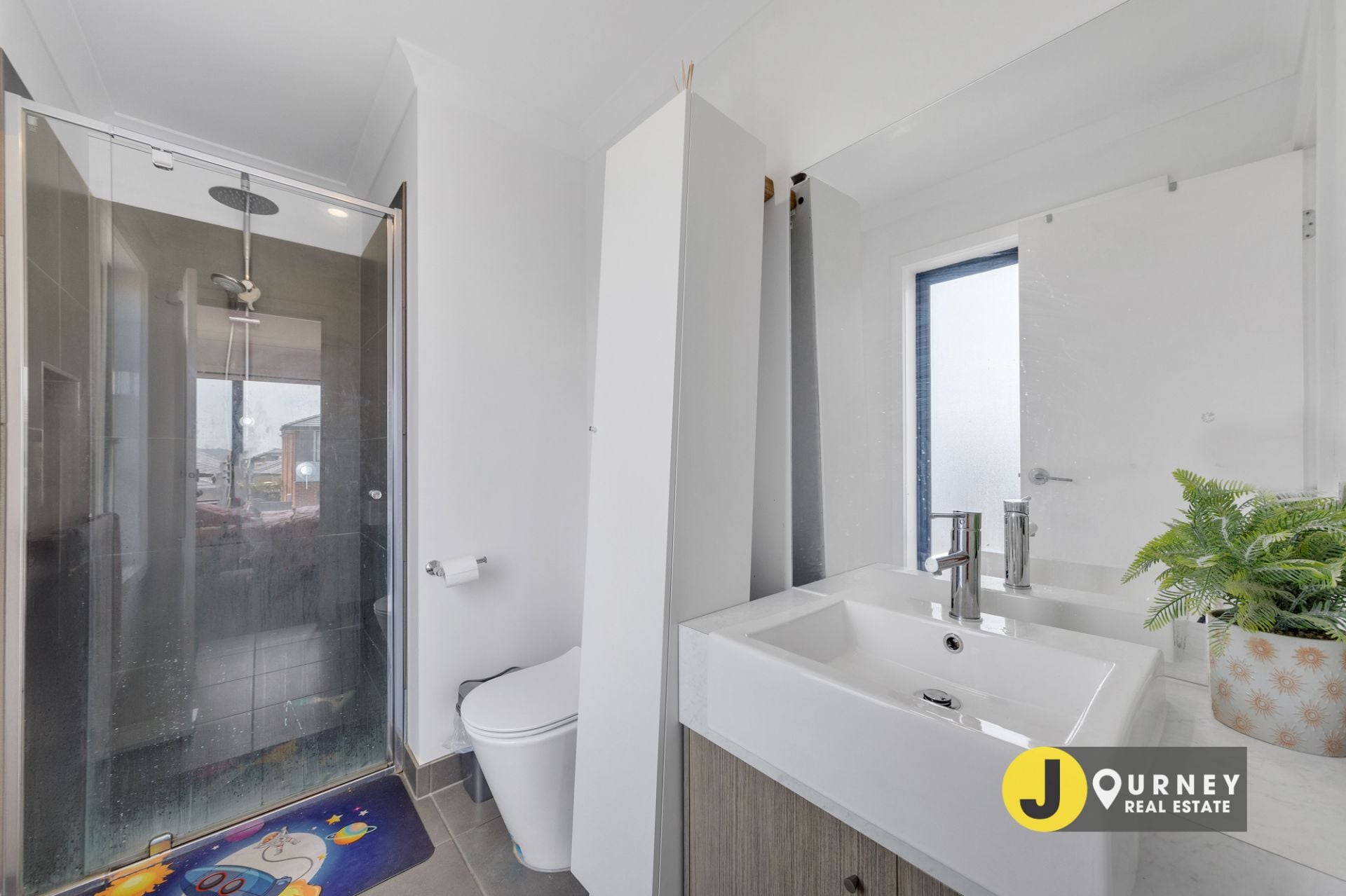 11 Spartan Avenue, Clyde North VIC, Clyde North - Thumbnail 7