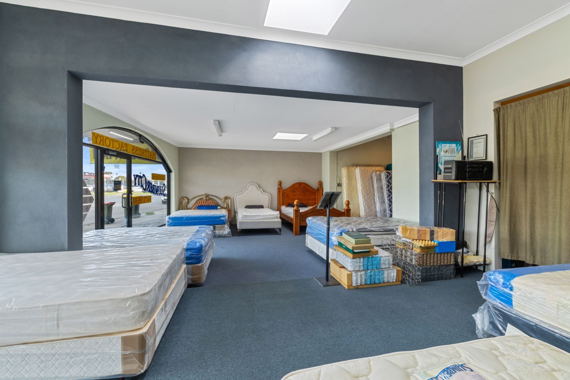 Superb Retail Opportunity