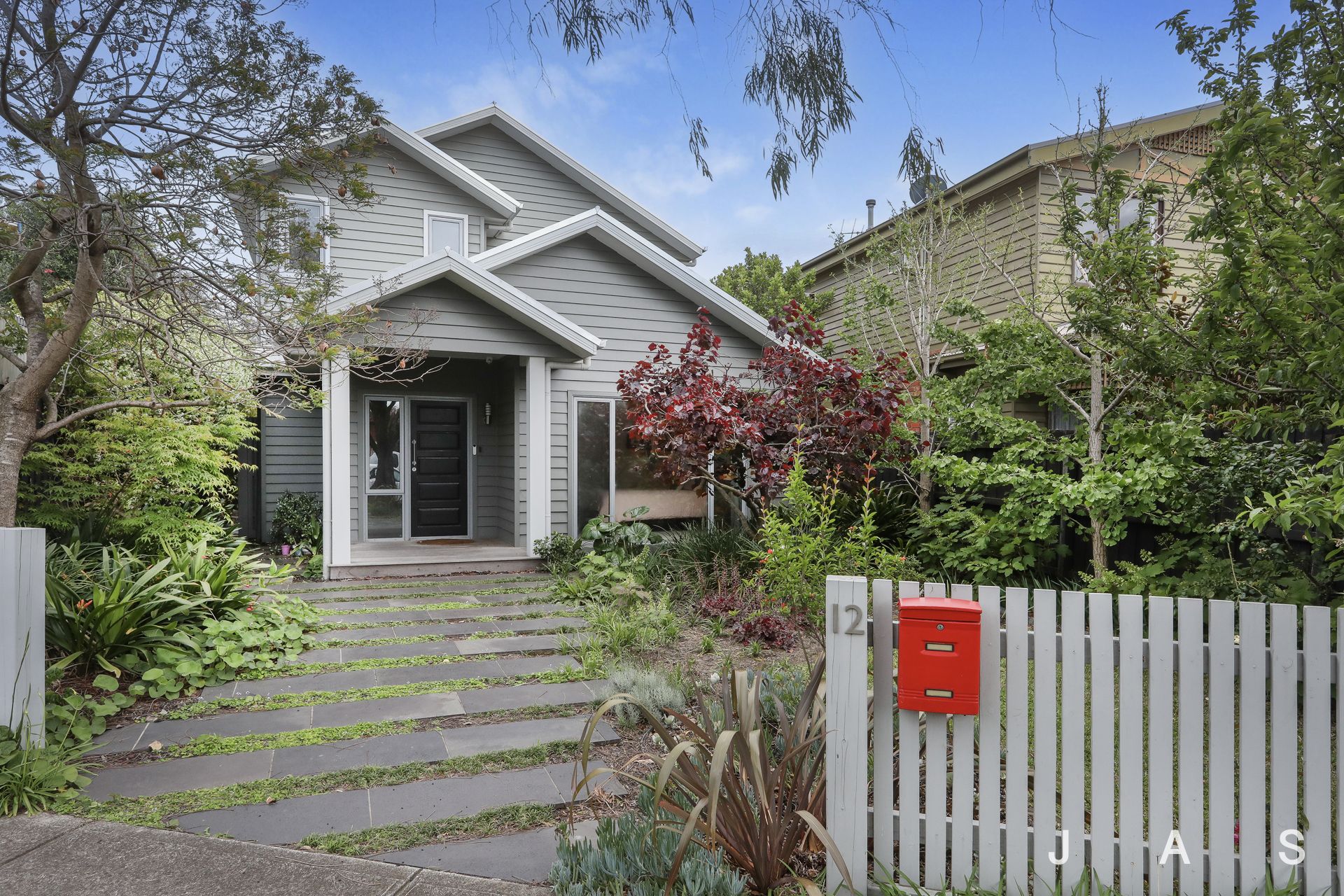 12 Holland Court Newport VIC, Newport - Thumbnail 2