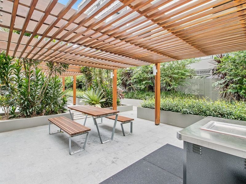 1108/2 Saunders Close, Macquarie Park, Macquarie Park - Thumbnail 4
