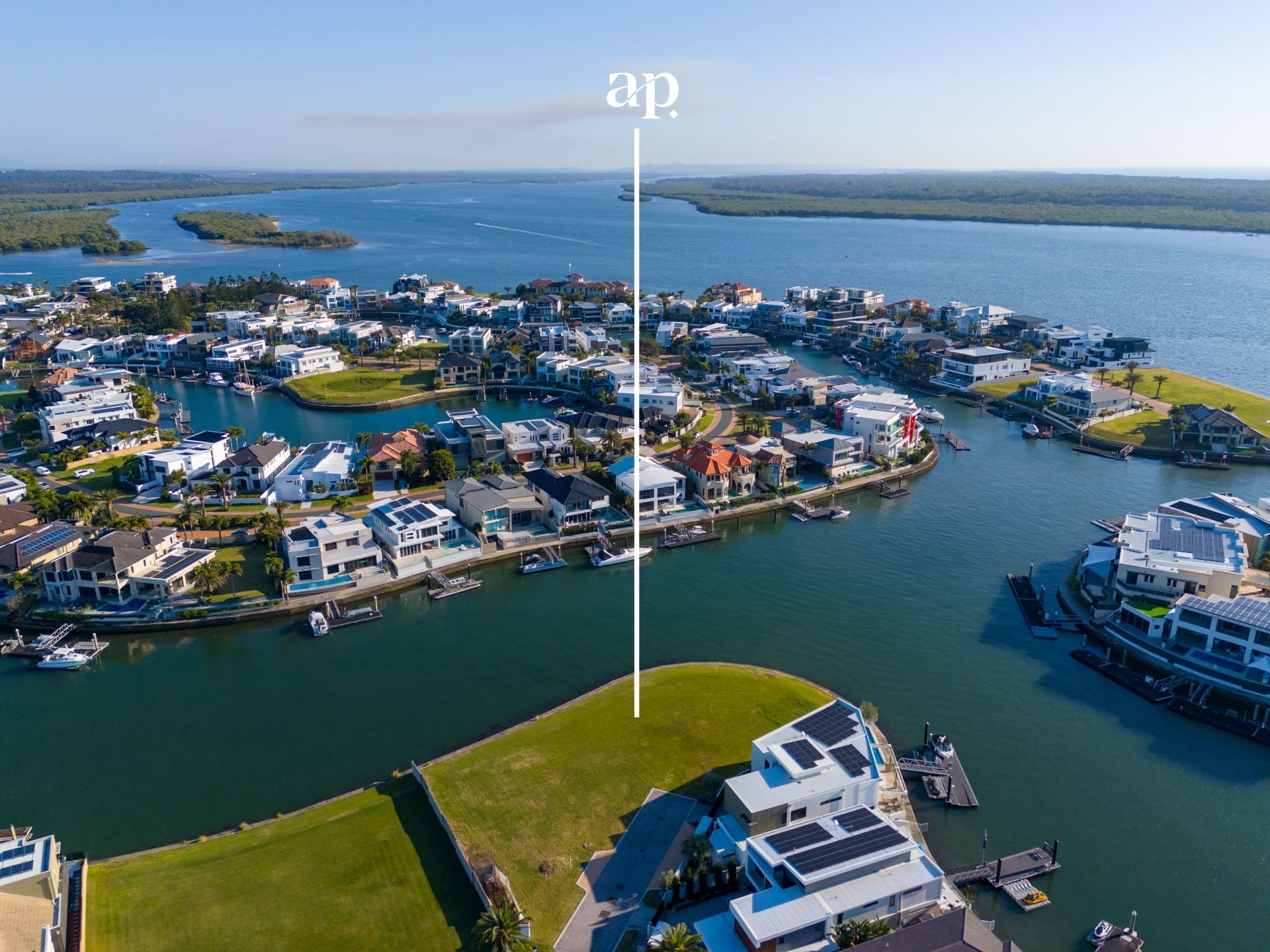 1, 2 & 3/11 Regents Court, Sovereign Islands - Thumbnail 2