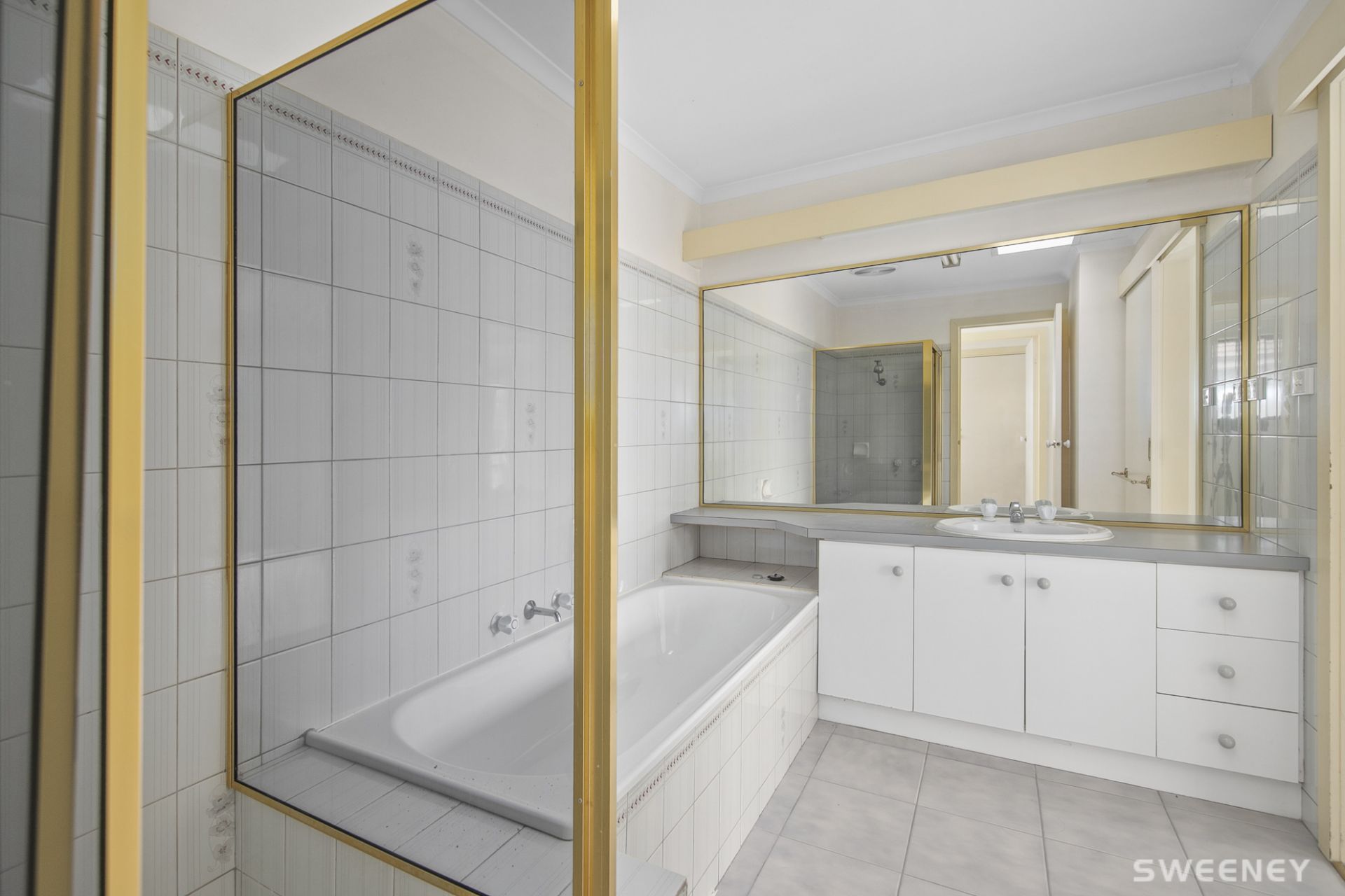 1/24 Newham Way, Altona Meadows - Thumbnail 8
