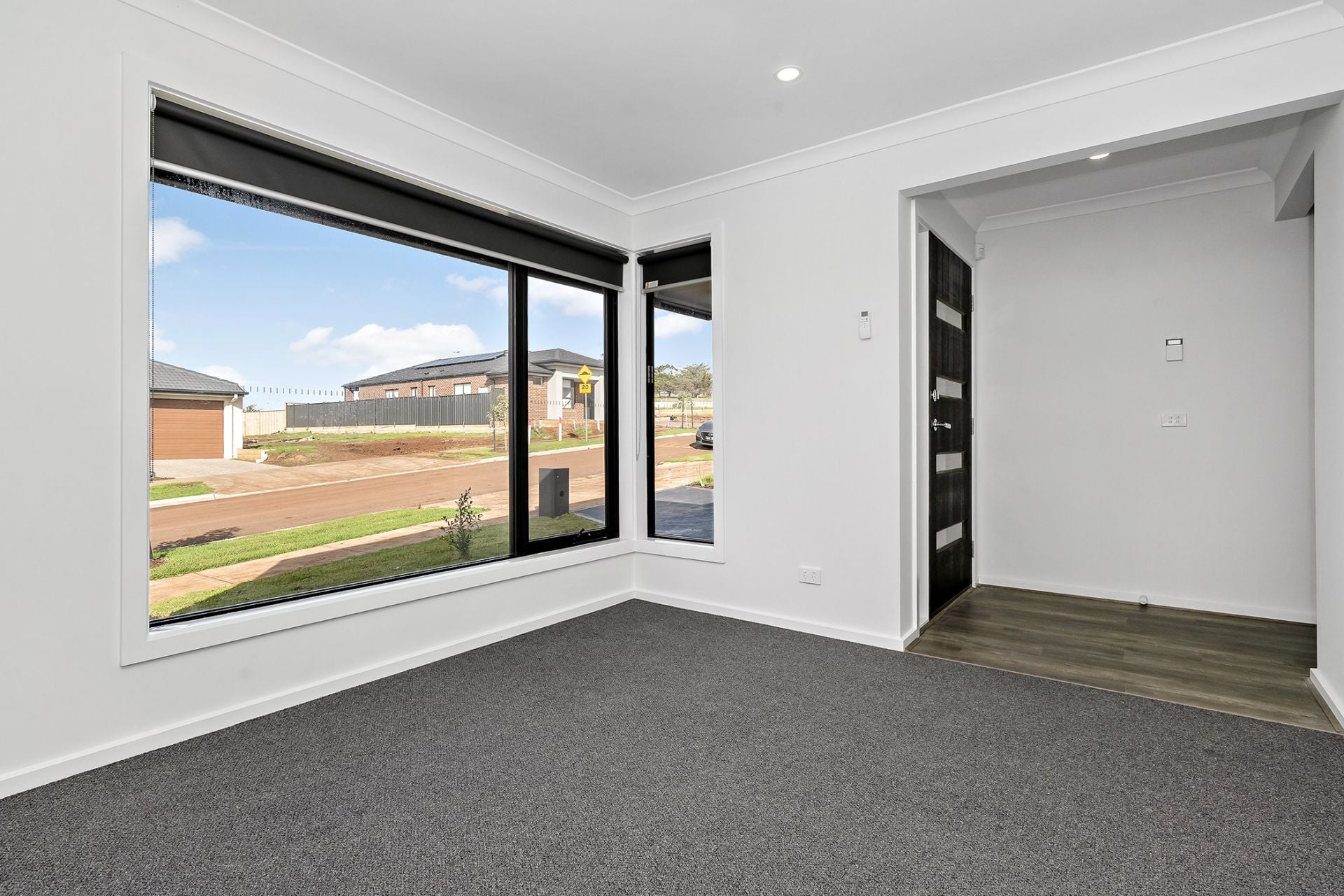 24 Boobook Drive, Sunbury, Sunbury - Thumbnail 2