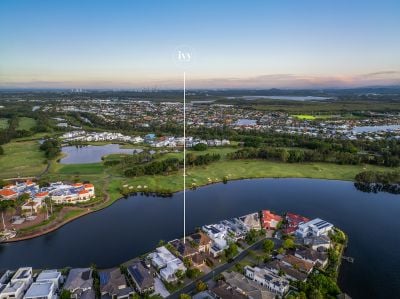 Luxurious Waterfront Family Home With Fairway Views