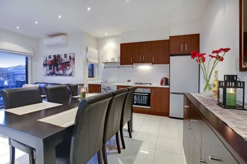 10/27-29 Miranda Road, Reservoir