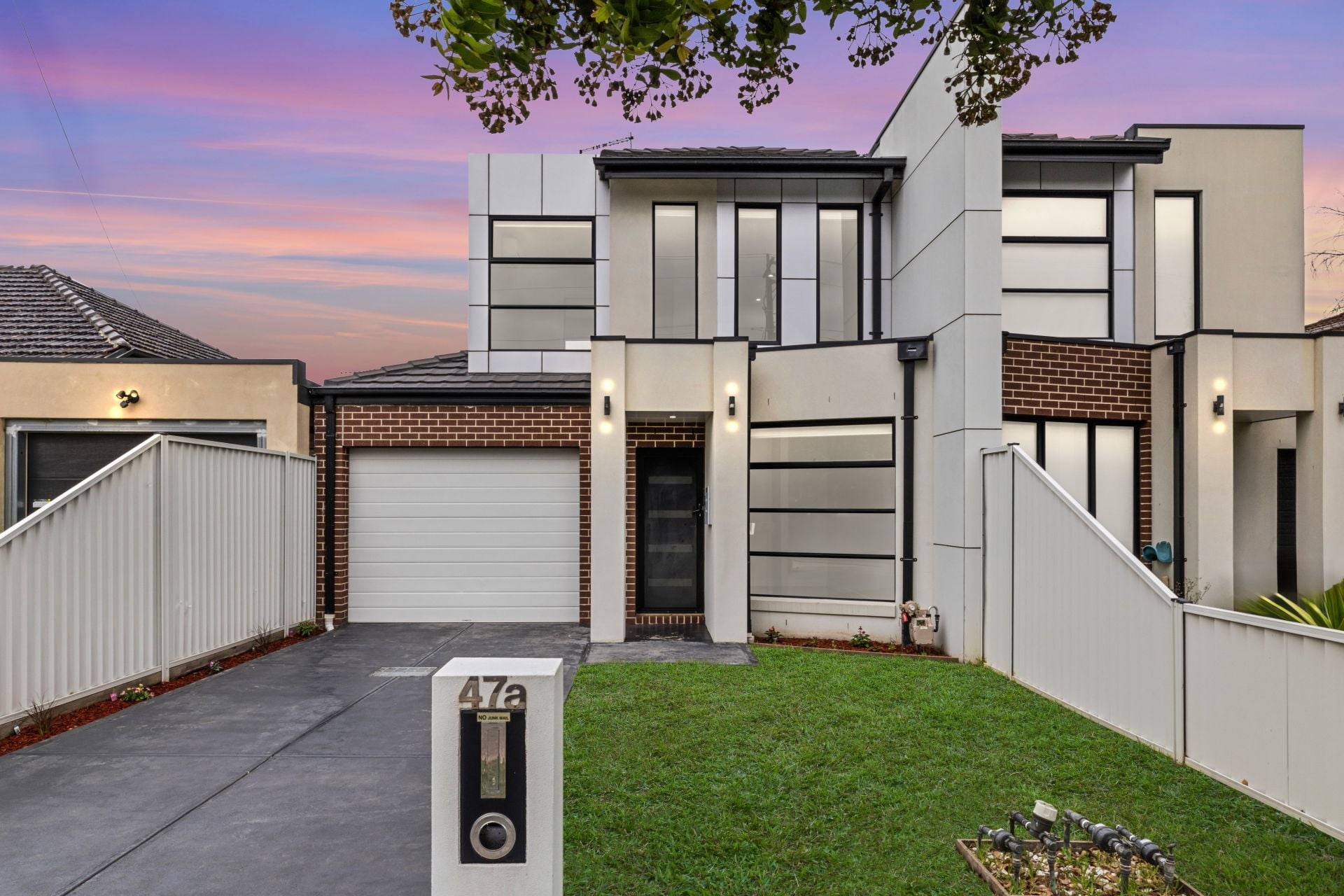 Comfort And Convenience In A Prime Lalor Location