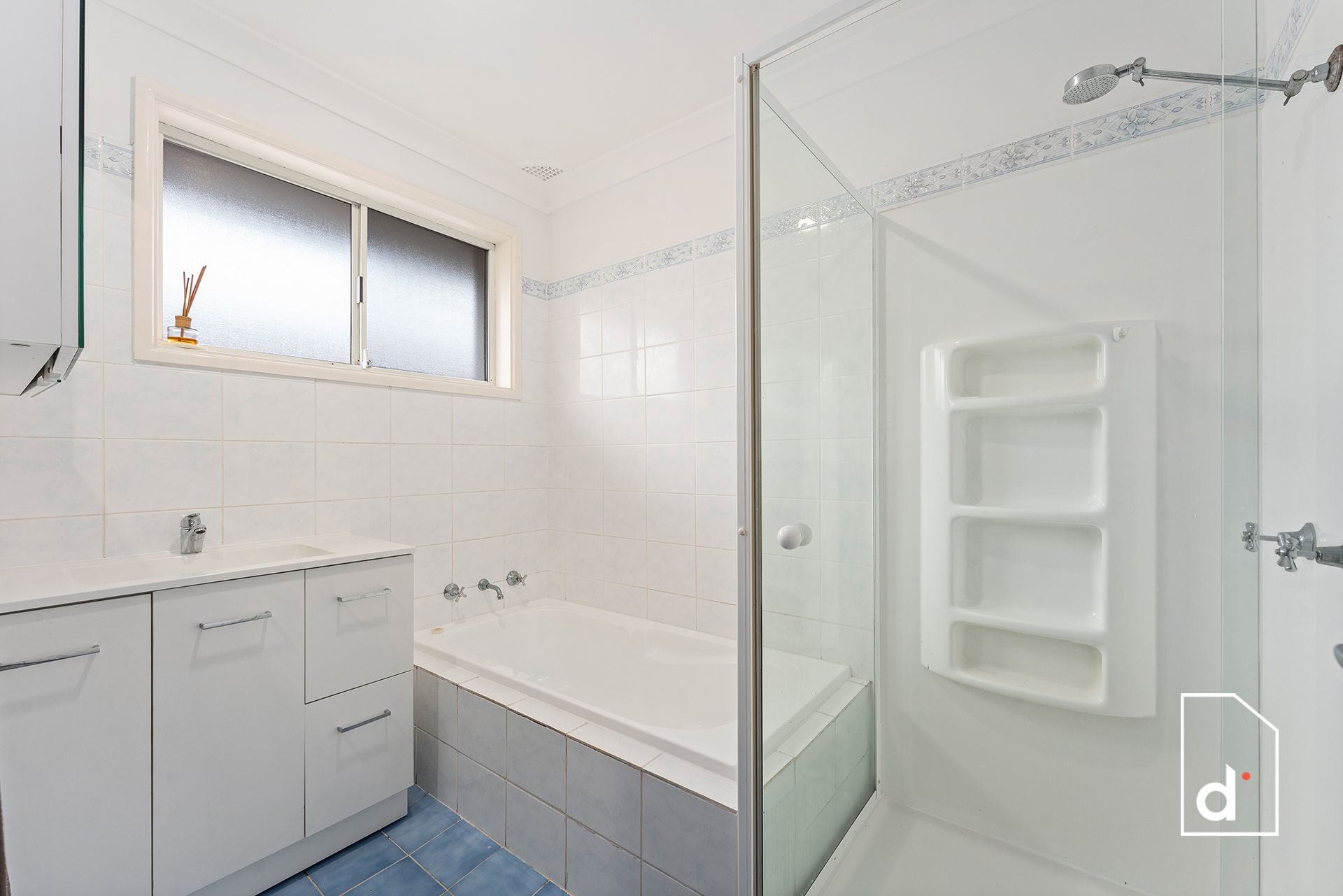 15 Doris Avenue, Woonona NSW