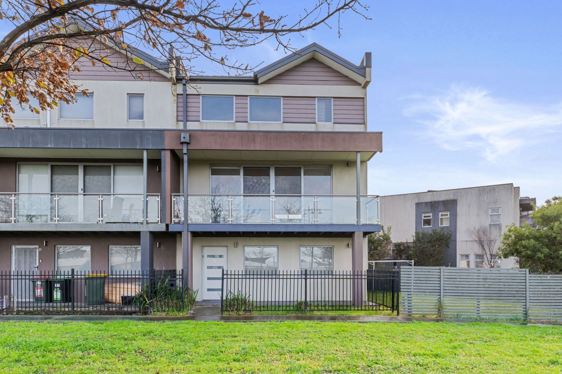 Craigieburn Three Bedroom Townhouse!