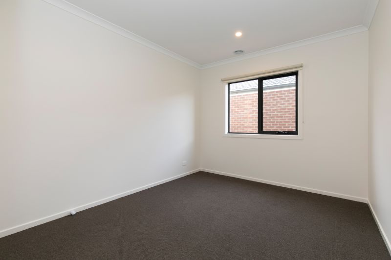 8 Ivanhoe Road, Wallan