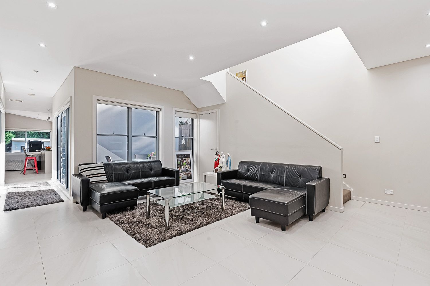 12 Stuart Avenue, Normanhurst, Normanhurst - Thumbnail 4