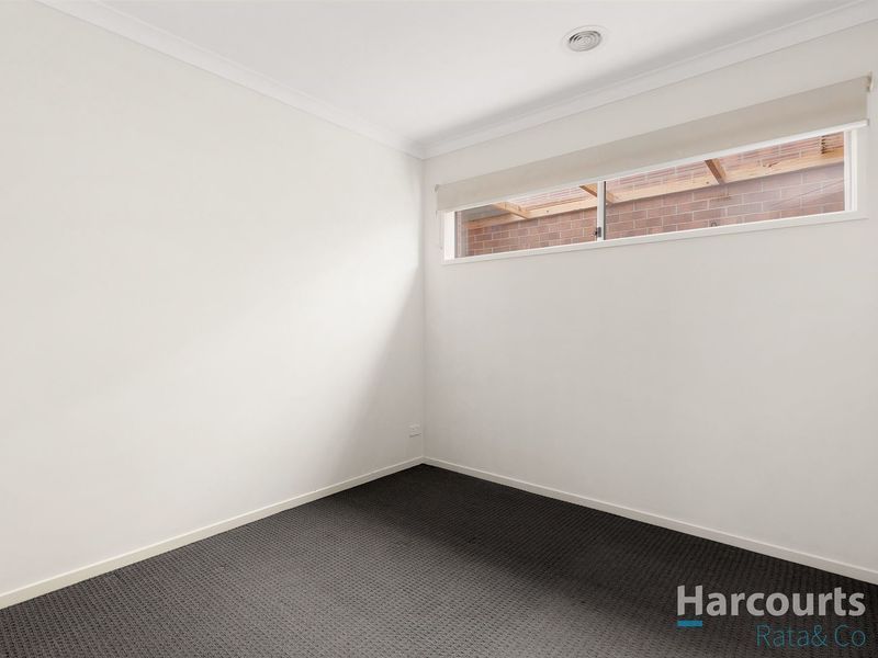 16 Maremma Drive, Mernda